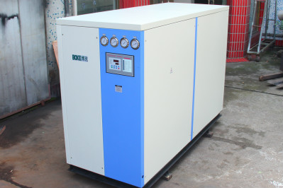 用戶購買水冷箱式冷水機怎么選擇供貨商？